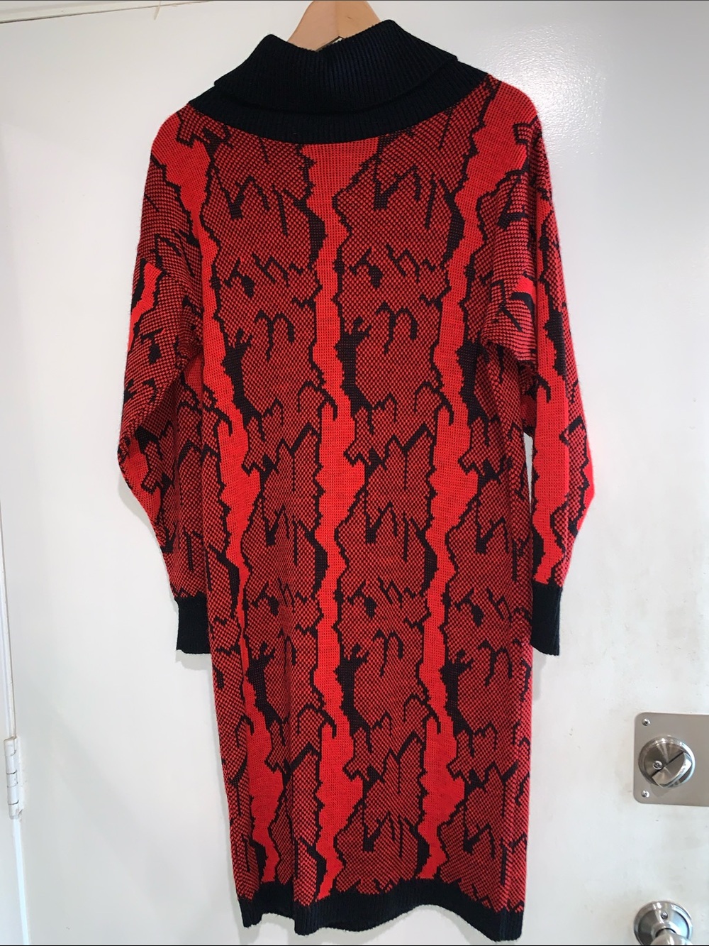 Long Sleeve Turtleneck Vintage Knit Dress in Red and Black